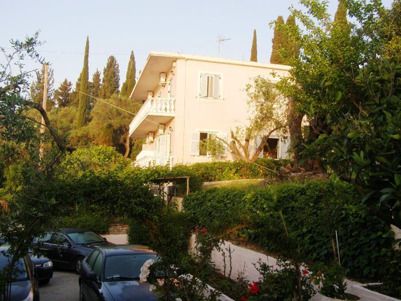 Apostolos & Eleni Family Apartments Perama  Dış mekan fotoğraf