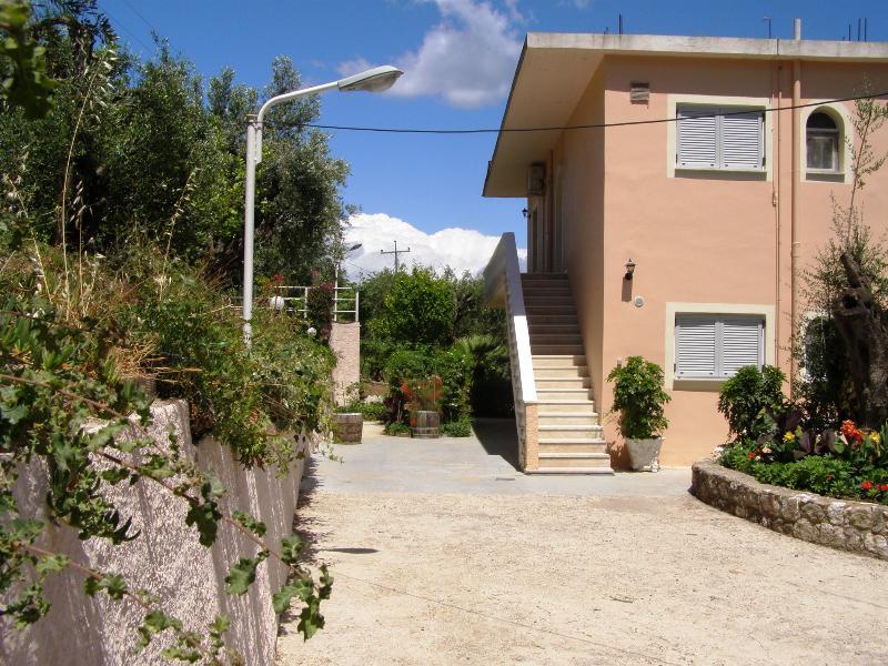 Apostolos & Eleni Family Apartments Perama  Dış mekan fotoğraf