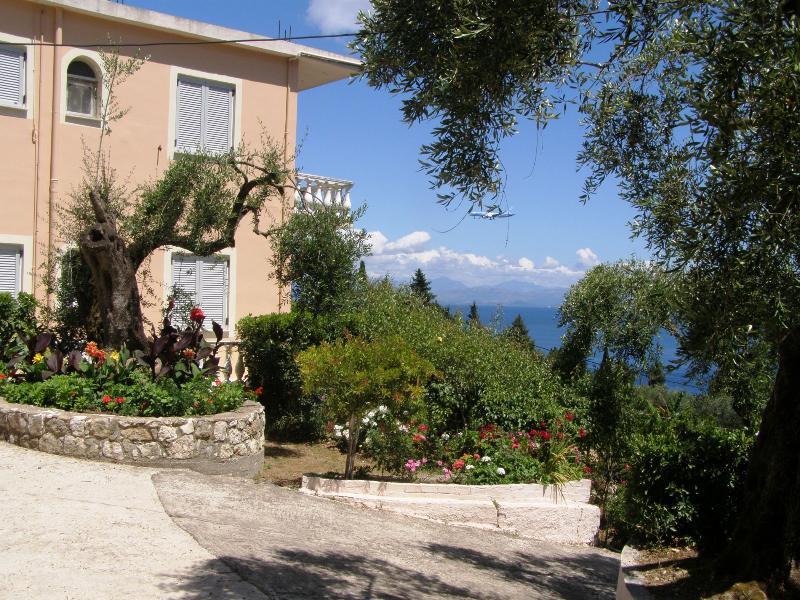 Apostolos & Eleni Family Apartments Perama  Dış mekan fotoğraf